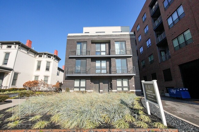 40 West