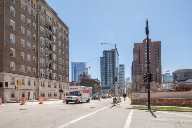 Photo - 1237 N Van Buren St Unit SI ID1379023P