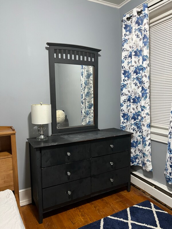 Photo - 8 Davies Pl Unit Apt #1- Bedroom 2