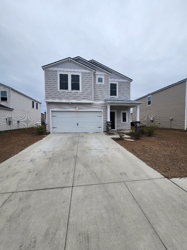 Photo - 1556 Swing Bridge Way House