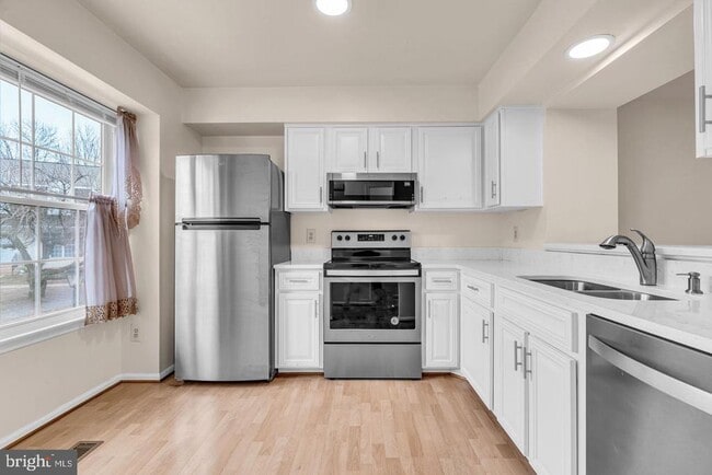 Photo - 14854 Lynhodge Ct