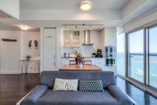 Photo - 222 Bremner Blvd Unit SI ID1529221P