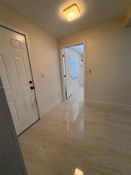 Photo - 606 SW 58th Ct Unit 1