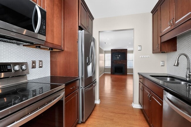 Photo - 3-Story Townhome in Historic Fourth Ward – Uptown Living