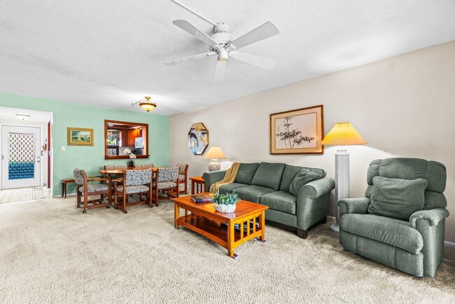 Photo - 35 SE 13th St Unit A4