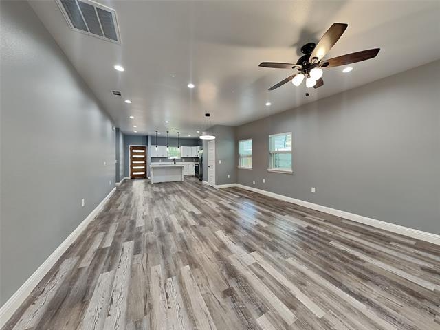 Photo - 633 Helena Ave