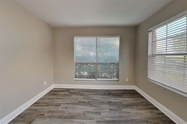 Photo - 20516 Hawkins Manor Ln