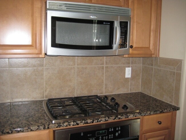 Photo - 6417 NE Southbrook Ct