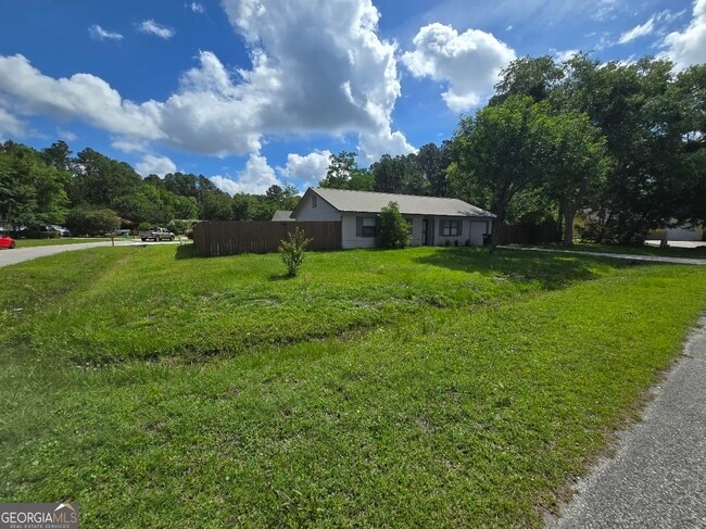 Photo - 1001 Regal Rd