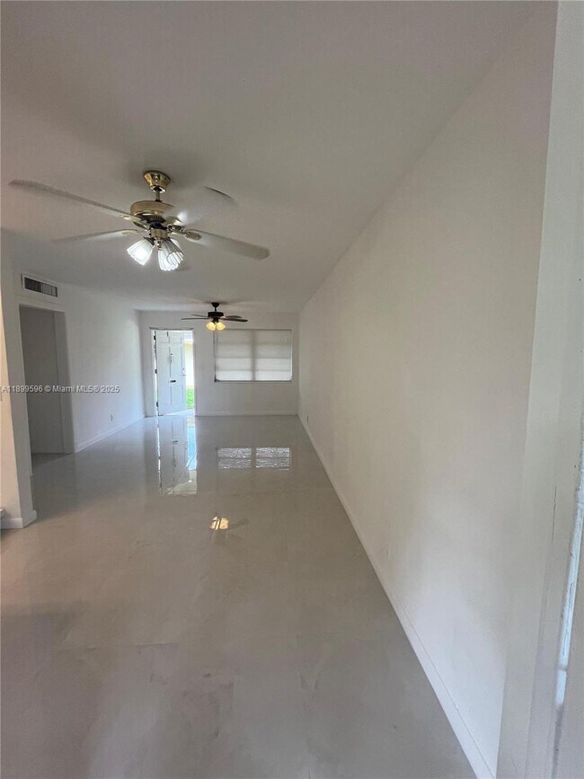 Photo - 2319 Jackson St Unidad 7