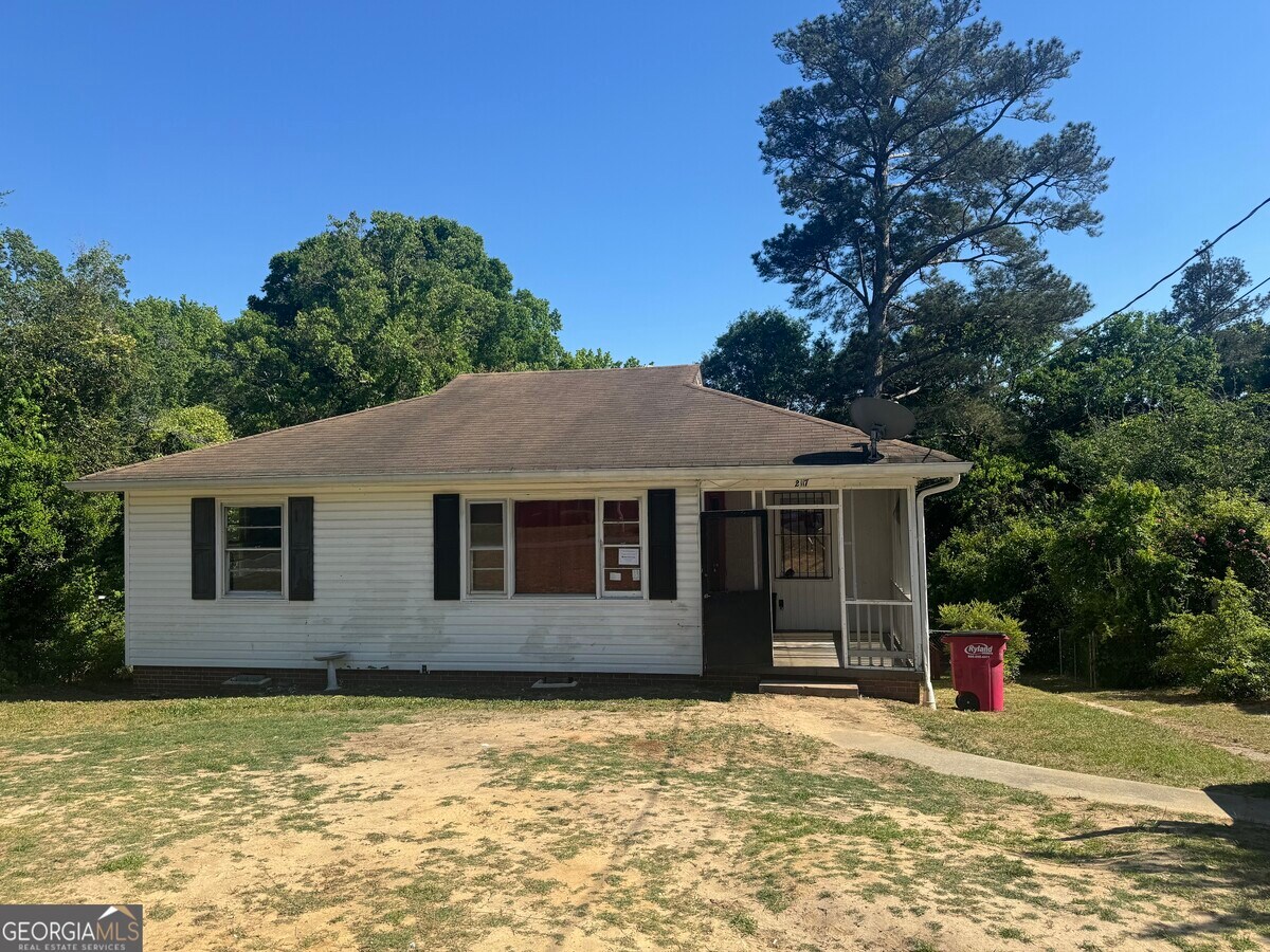 Photo - 2117 Knightsbridge Rd