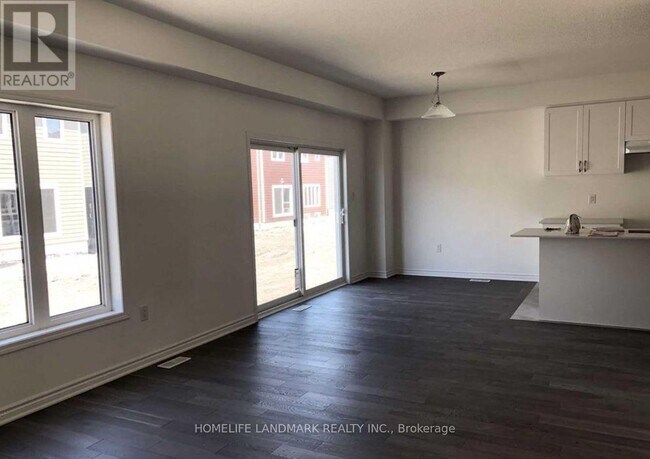 Photo - 19 Catamaran Dr