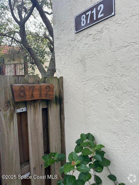Building Photo - 8712 Hibiscus Ct Rental