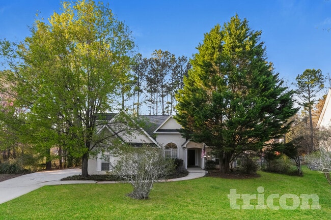 Building Photo - 555 Chaseridge Dr