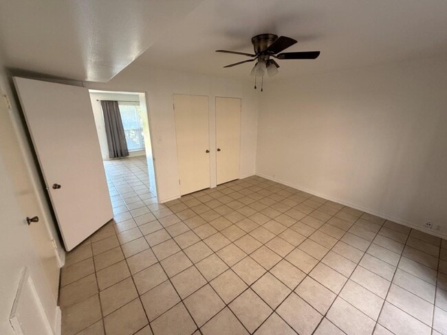 Building Photo - 820 W Alabama St Unit 6