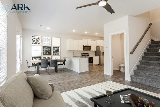 Photo - 5501 Cathwick Dr