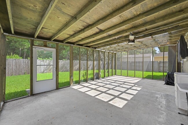 Photo - 1061 Shadow Bend Ct