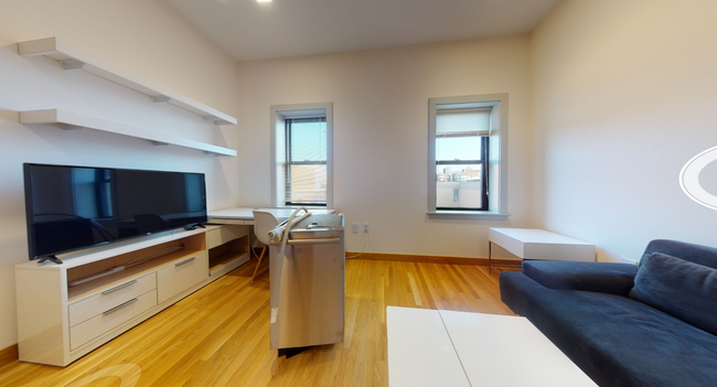 Building Photo - 111 Mount Auburn St Rental