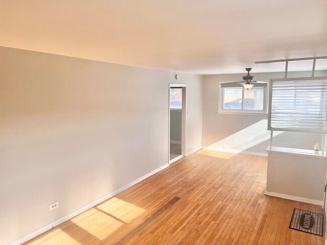 Photo - 12854 S Sangamon St