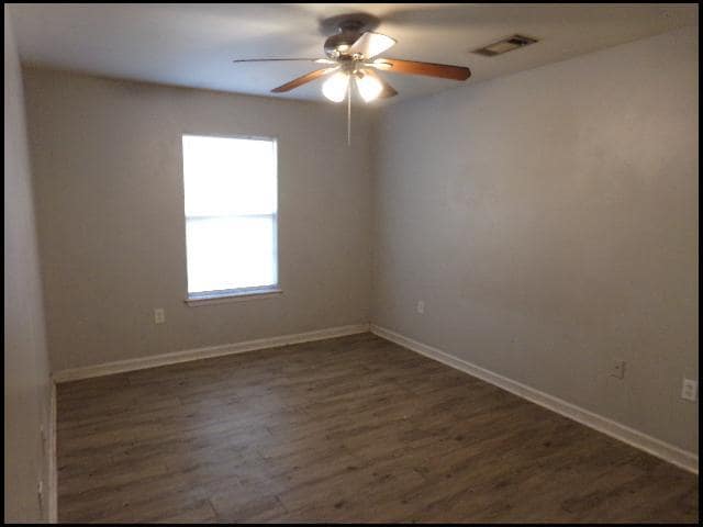 Photo - 3219 Ludwig St