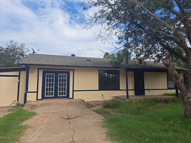 Photo - 851 Aspen Ln