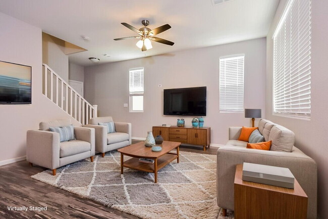 Photo - 10541 W Gilmore Ave