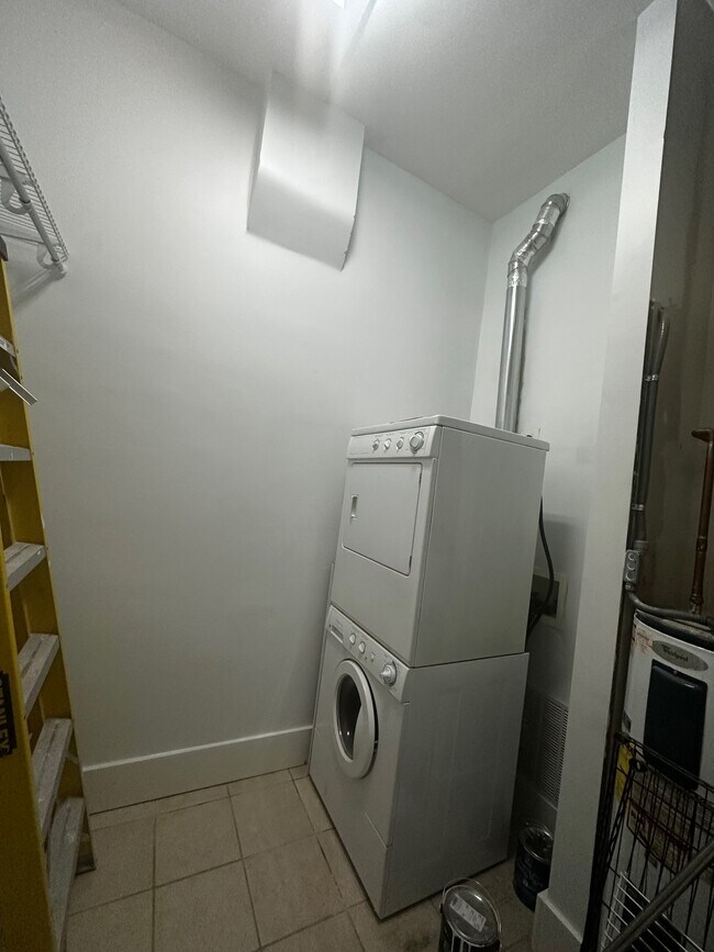 Photo - 15 E Court St Unidad 1