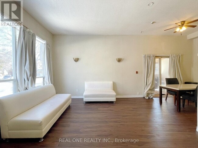 Photo - 102 Twenty Fifth St