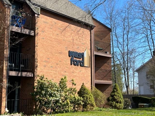 Building Photo - 183 Loomis Dr Unit 121