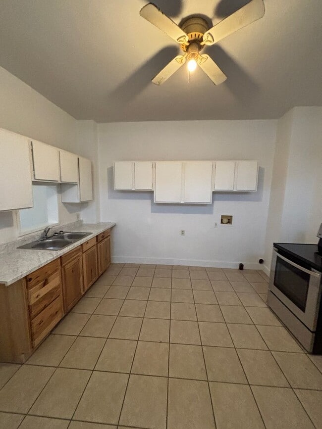 Photo - Boltin 19-21 Unit 19 Boltin