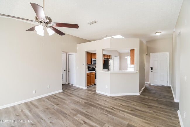 Photo - 542 Ashcroft Landing Dr