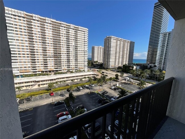 Building Photo - 2049 S Ocean Dr Unit 904