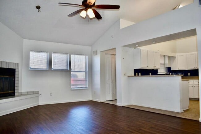 Photo - 5220 SW 21st Pl