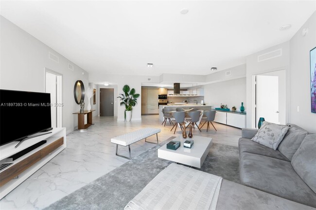 Photo - 17111 Biscayne Blvd Unit 307