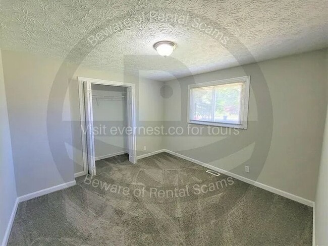 Photo - 225 Holly Smith Dr