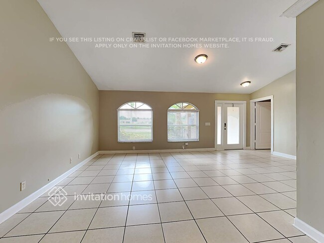 116 La Mancha Ave