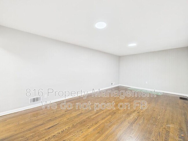 Photo - 7560 Prospect Ave Unit D