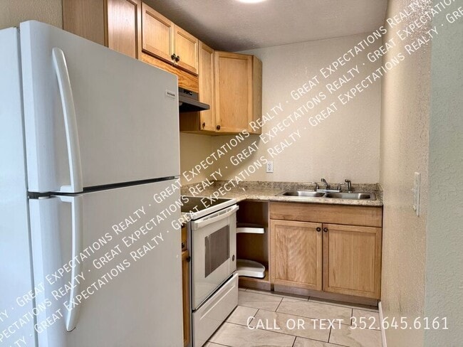 Photo - 1822 SW 6th St