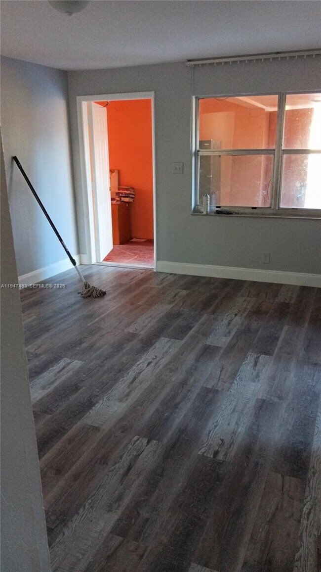 Photo - 5640 NW 15th St Unit 1