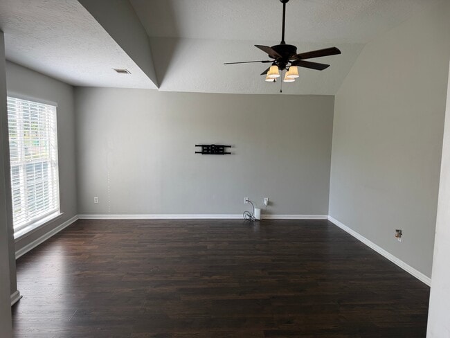 223 Sand Fox Pl