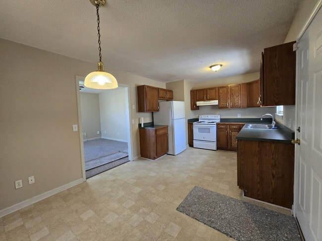 Photo - 1007 Walnut Dr