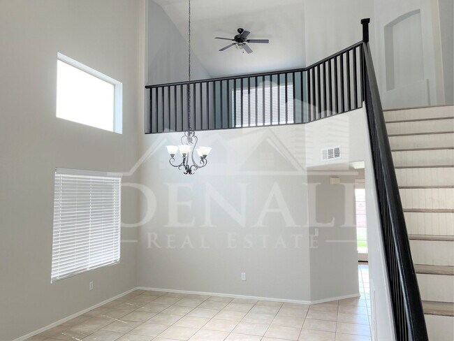 8535 W Vogel Ave