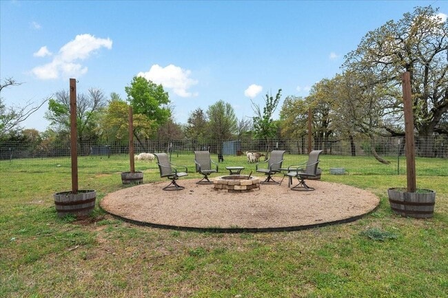 8082 County Road 308