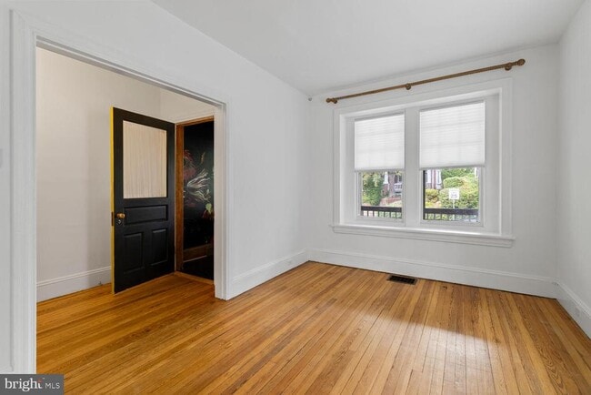 Photo - 128 W Mt Pleasant Ave