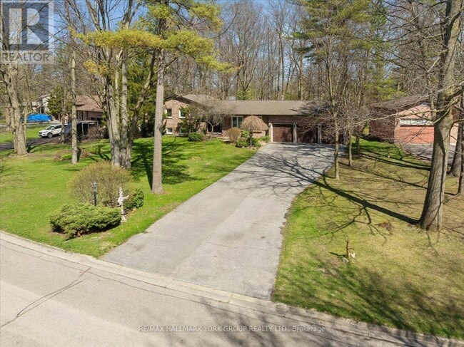 Photo - 21 Artesian Ave