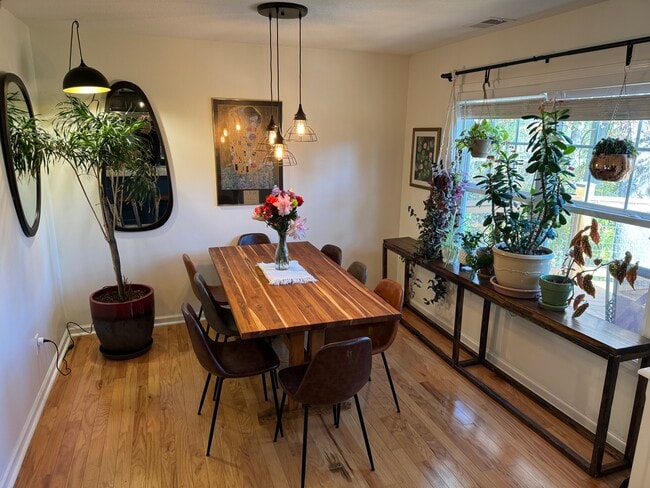 Photo - 60 Marietta St