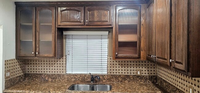 Building Photo - 6459 San Luis St Unit APARTMENT