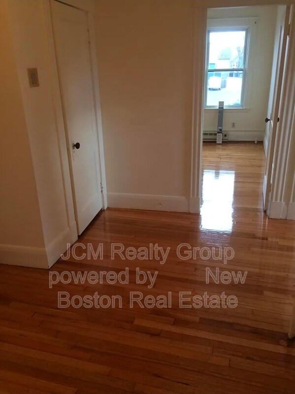 Photo - 203 Lewis St Unit 2