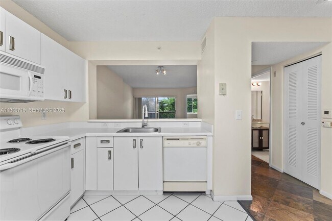 Photo - 9511 Weldon Cir Unit G406