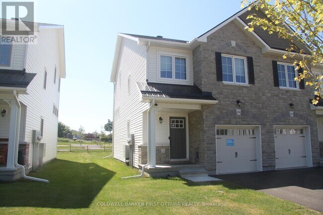 Photo - 166 Wallace St